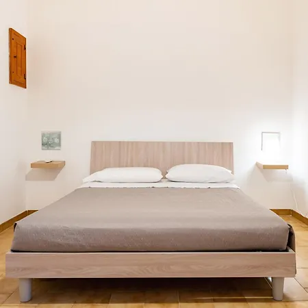 Bianca Villa Pulsano