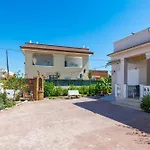 Bianca Villa Pulsano
